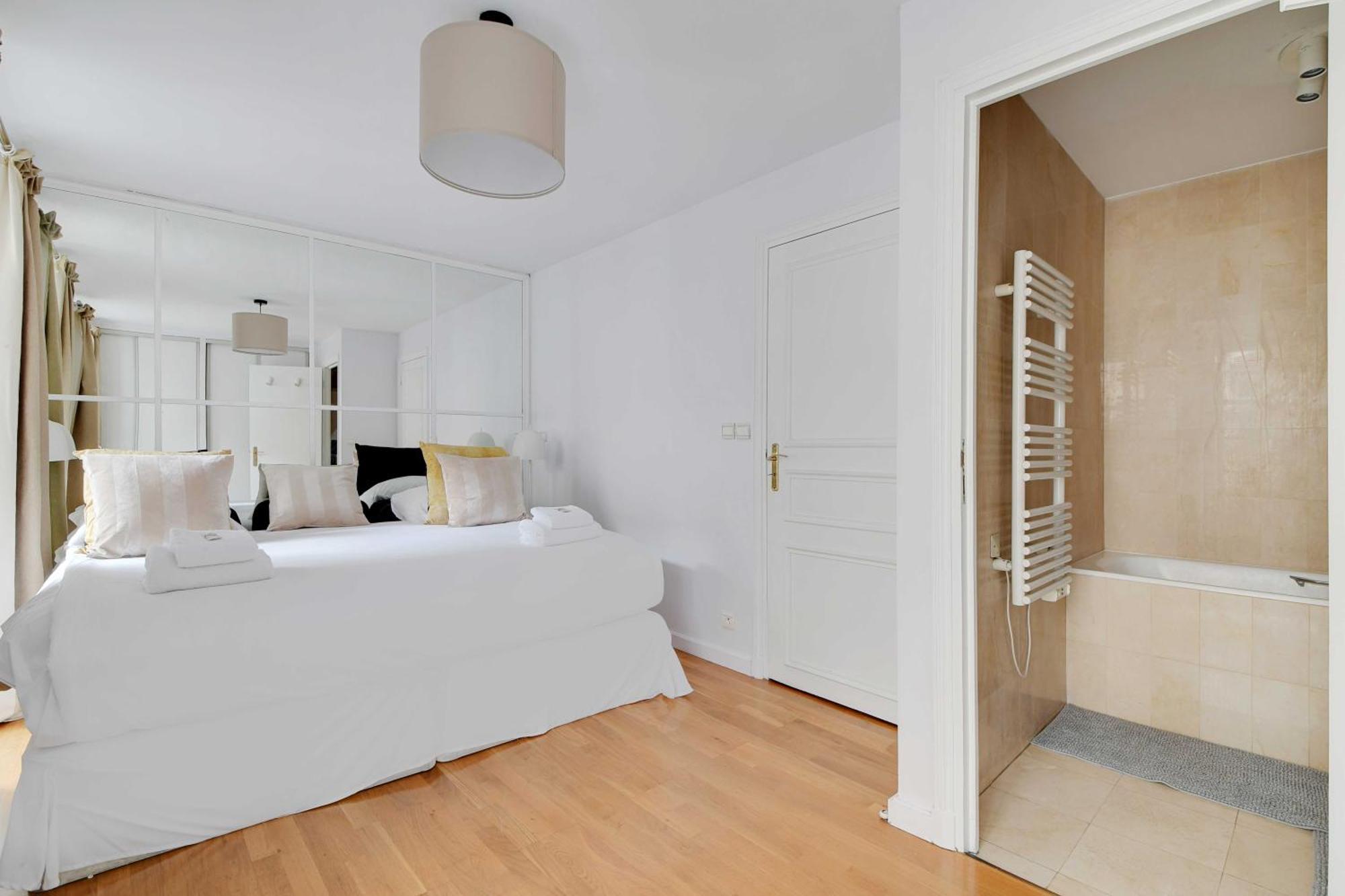 Apartment Charming -1br-4p- Arc De Triomphe Paris